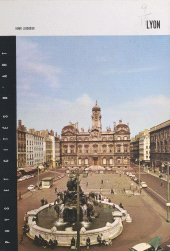 E-book, Lyon : 143 reproductions en couleurs et noir, dont 113 photographies originales de Geneviève Rouch-Gain, Nathan (réédition numérique FeniXX)
