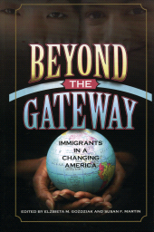 eBook, Beyond the Gateway : Immigrants in a Changing America, Lexington Books